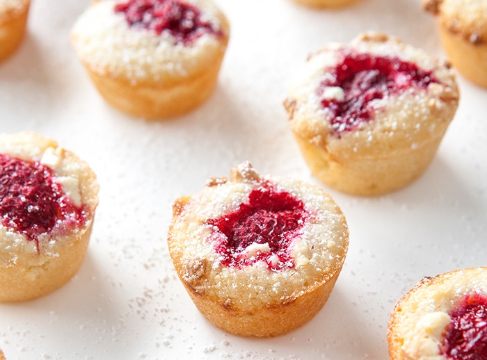 raspberry and almond muffins