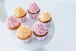 how to keep cupcakes moist